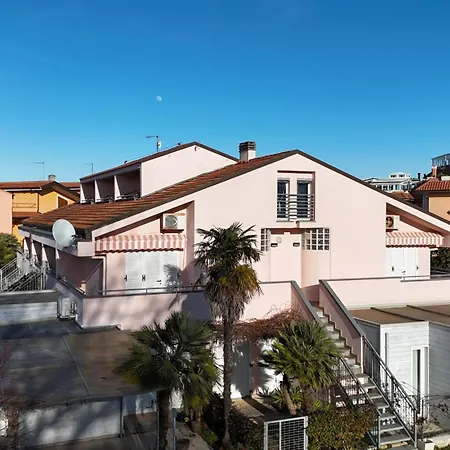 Palme 4 - Marcelli, Monolocale Al Piano Terra, Le Palme Апартаменты *